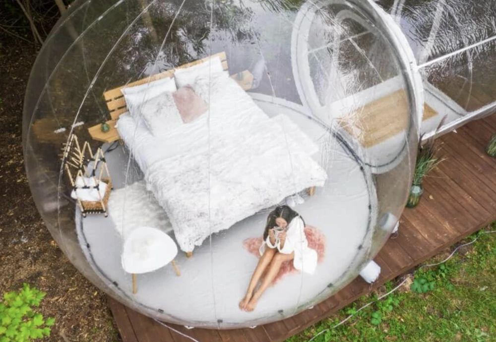 inflated bubble tent